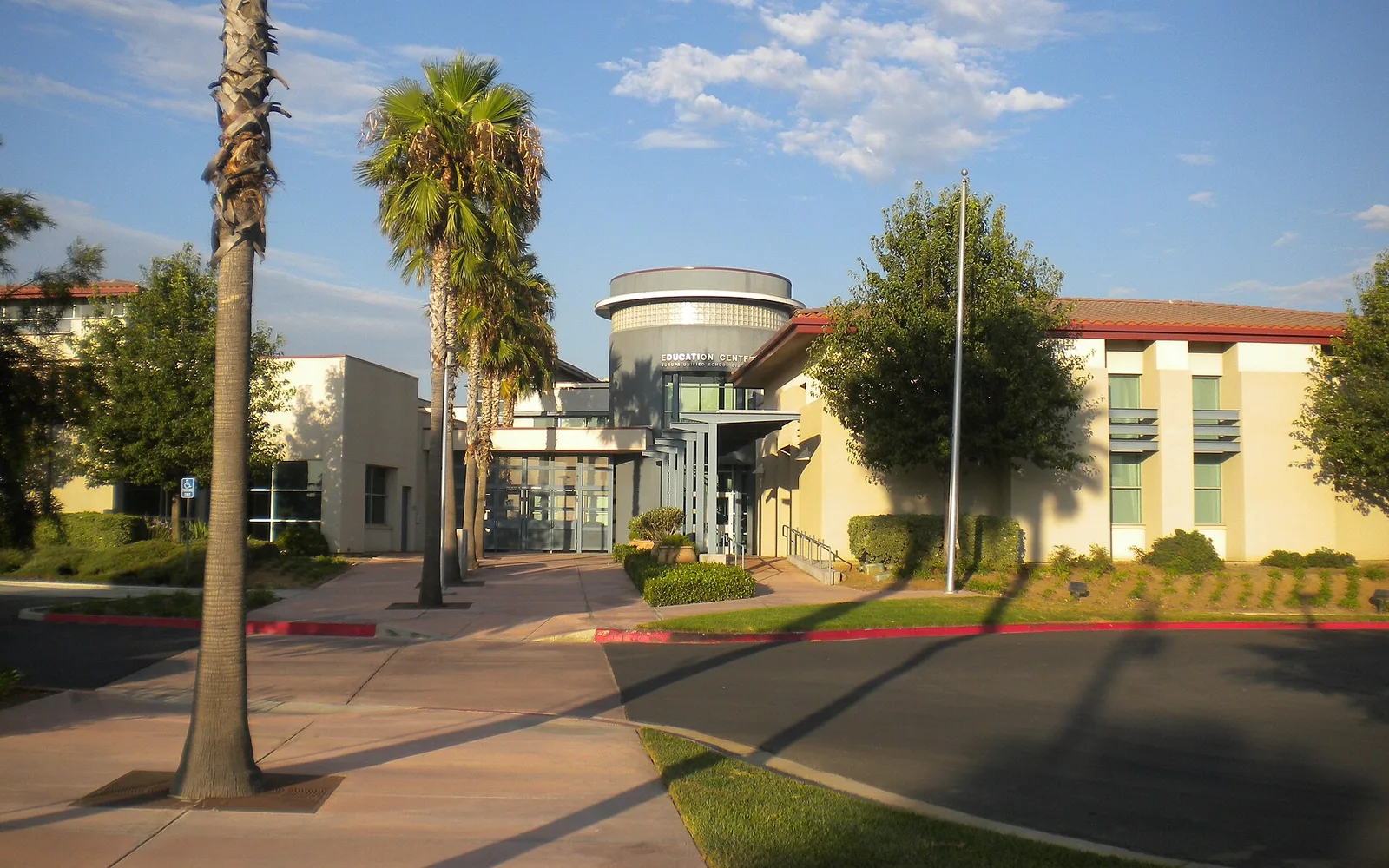Jurupa Valley Unified School District Education Center, local community infrastructure